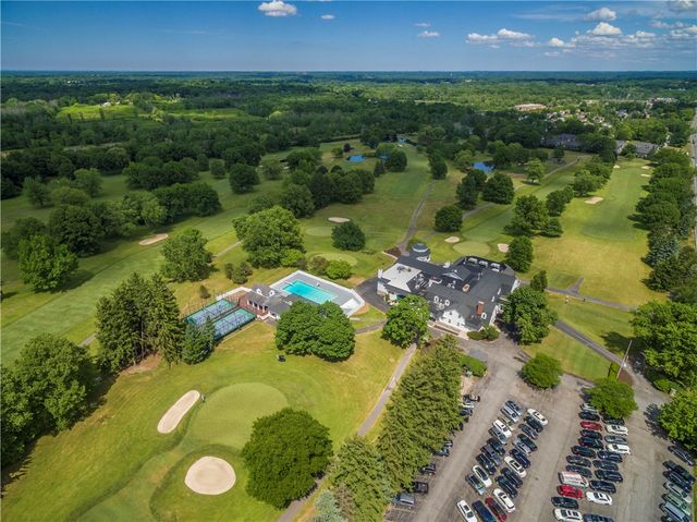 60 Eaglewood Circle, Pittsford, NY 14534