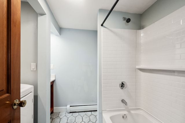 61 Edgewater Dr, Quincy, MA 02169