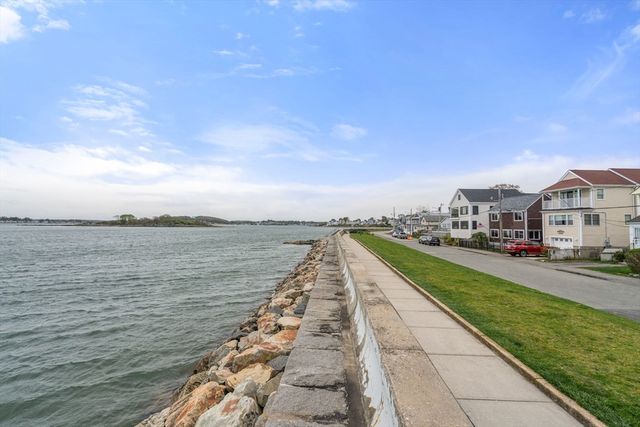 61 Edgewater Dr, Quincy, MA 02169