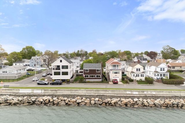 61 Edgewater Dr, Quincy, MA 02169