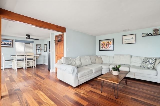 61 Edgewater Dr, Quincy, MA 02169