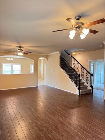 2047 Beacon Chase Court, Spring, TX 77373