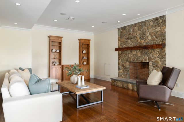 3 Canfield Crossing, Norwalk, CT 06855