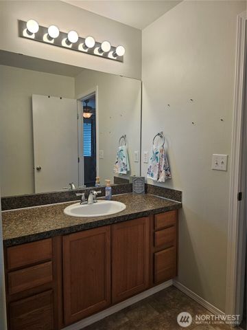 8712 Oslo Lane NE, Lacey, WA 98506
