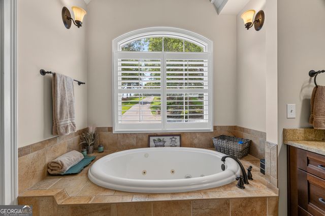 540 Capri Point, Lavonia, GA 30553