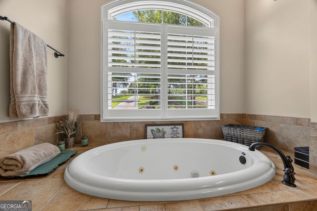 540 Capri Point, Lavonia, GA 30553