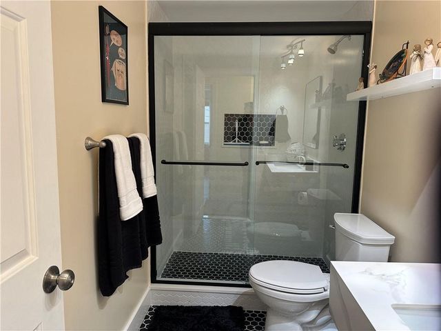 351 New London Avenue 501, Warwick, RI 02886