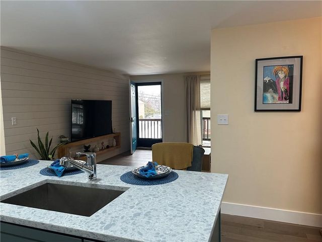 351 New London Avenue 501, Warwick, RI 02886