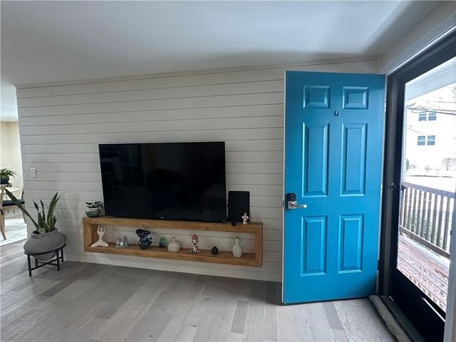 351 New London Avenue 501, Warwick, RI 02886