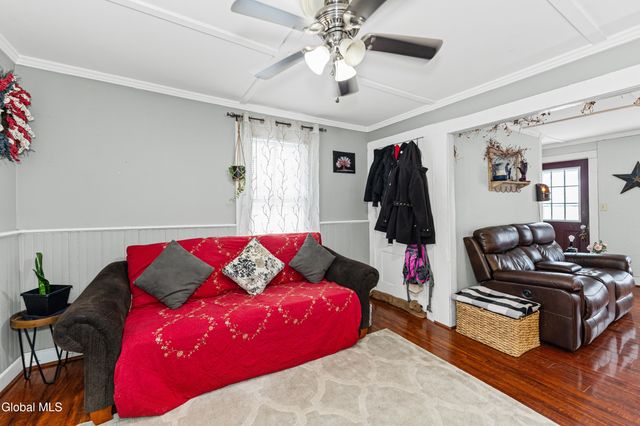 37 Academy Street, Cambridge, NY 12816