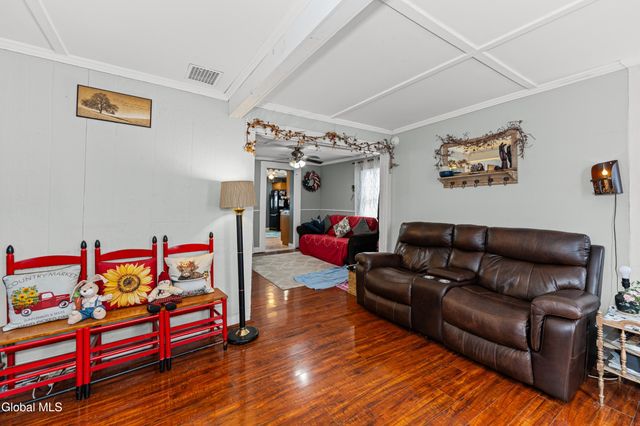 37 Academy Street, Cambridge, NY 12816