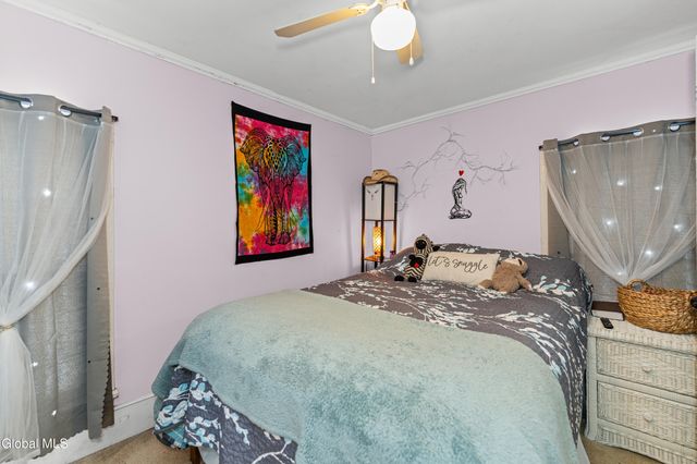 37 Academy Street, Cambridge, NY 12816