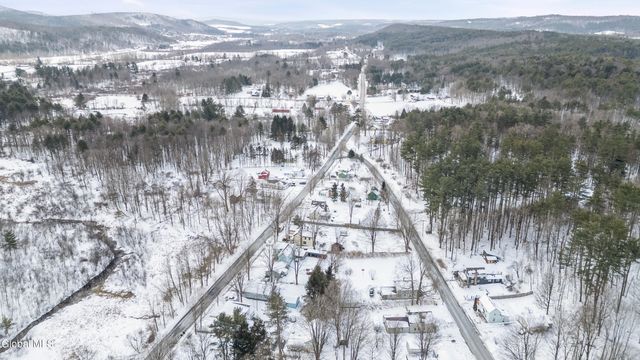 37 Academy Street, Cambridge, NY 12816