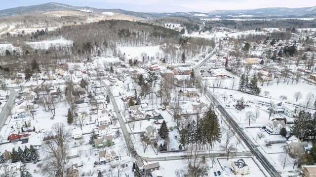 37 Academy Street, Cambridge, NY 12816