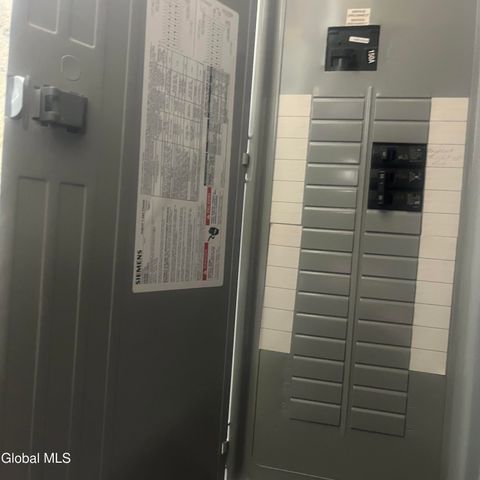 37 Academy Street, Cambridge, NY 12816