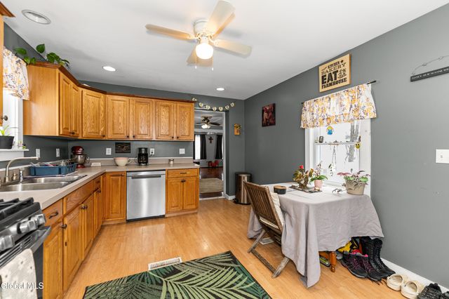 37 Academy Street, Cambridge, NY 12816