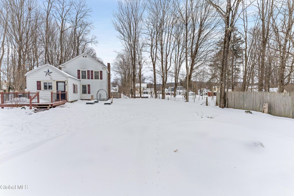 37 Academy Street, Cambridge, NY 12816