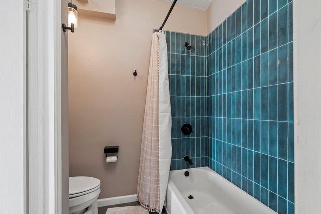 1505 N Lbj DR, San Marcos, TX 78666