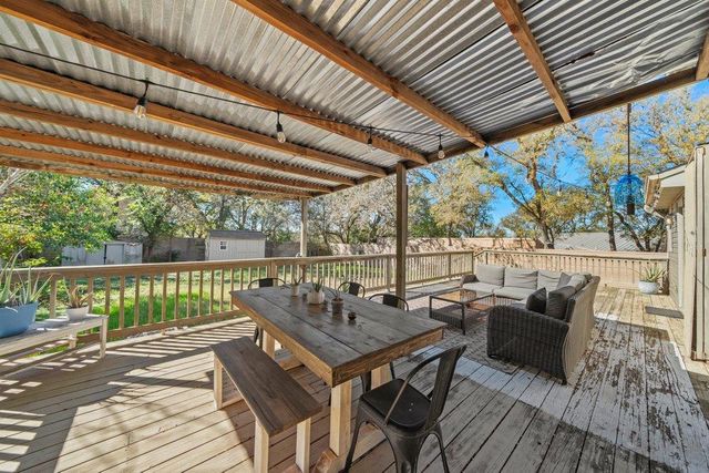 1505 N Lbj DR, San Marcos, TX 78666