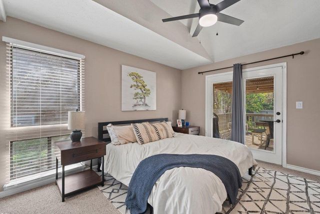 1505 N Lbj DR, San Marcos, TX 78666