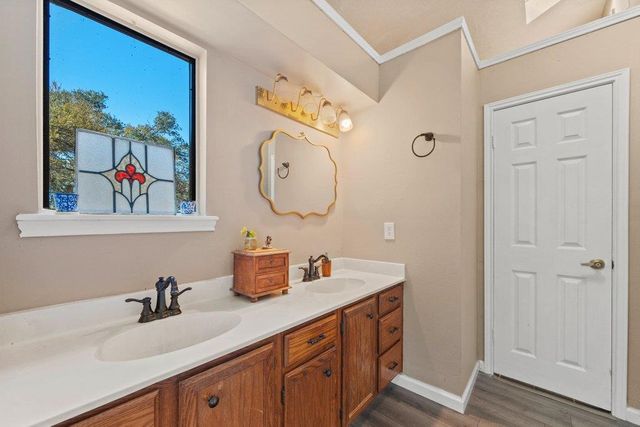 1505 N Lbj DR, San Marcos, TX 78666