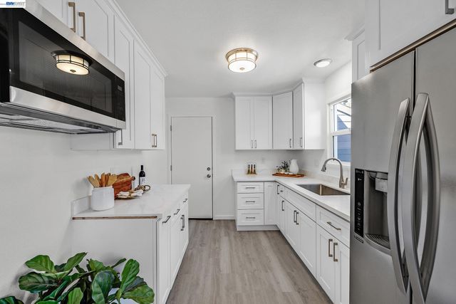 2226 Vegas Ave, Castro Valley, CA 94546