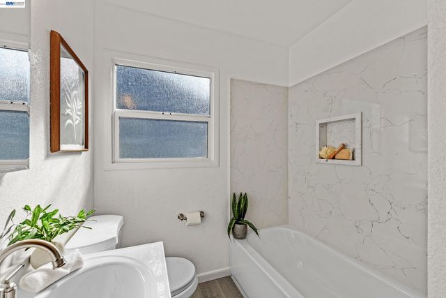 2226 Vegas Ave, Castro Valley, CA 94546