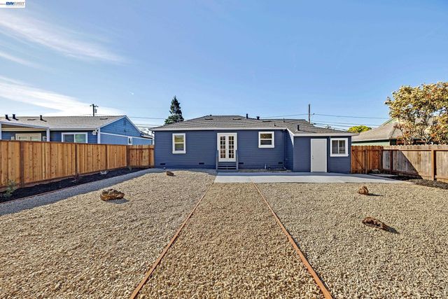 2226 Vegas Ave, Castro Valley, CA 94546