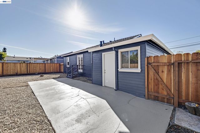2226 Vegas Ave, Castro Valley, CA 94546