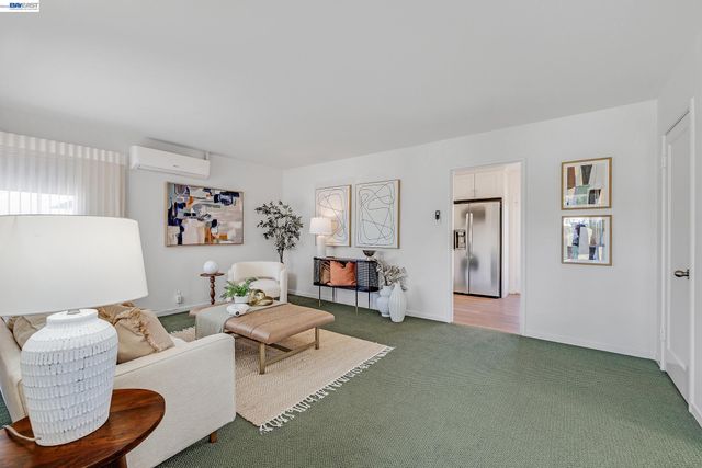 2226 Vegas Ave, Castro Valley, CA 94546