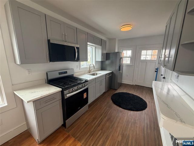 131 W Ramapo Avenue, Mahwah, NJ 07430