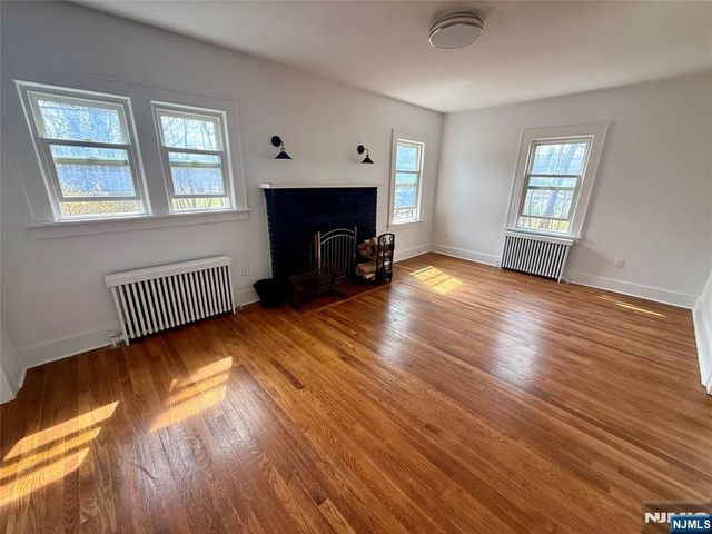 131 W Ramapo Avenue, Mahwah, NJ 07430