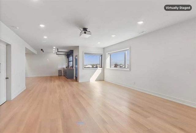 4735 Centennial Boulevard, Urbandale, IA 50323