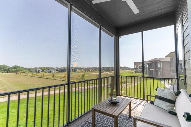 4735 Centennial Boulevard, Urbandale, IA 50323