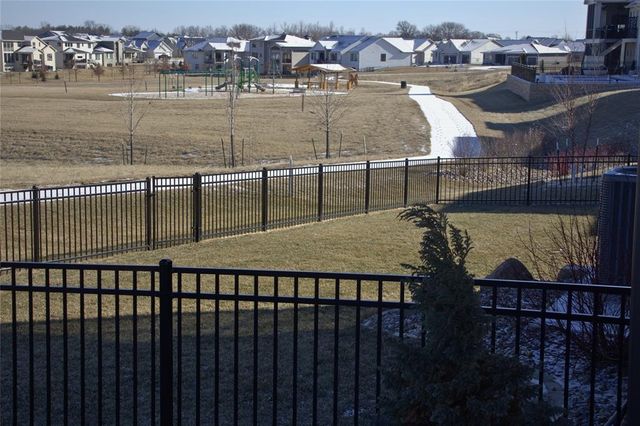 4735 Centennial Boulevard, Urbandale, IA 50323