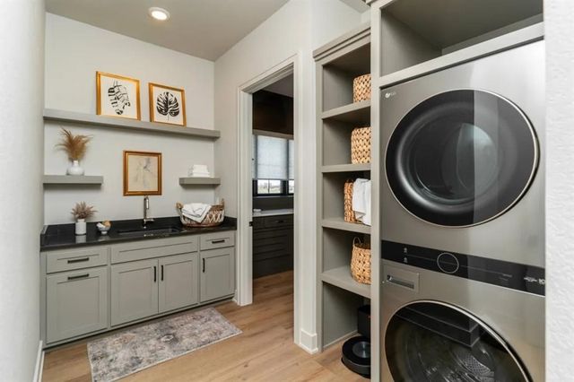 4735 Centennial Boulevard, Urbandale, IA 50323