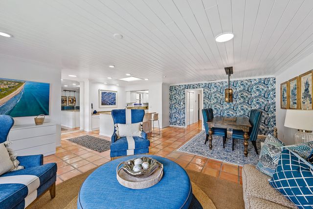 11325 Twelve Oaks Way, North Palm Beach, FL 33408