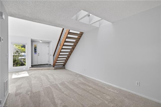 4472 Silverleaf DR, Virginia Beach, VA 23462