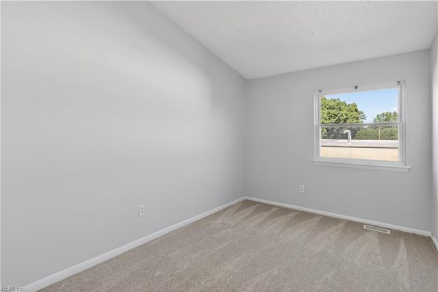 4472 Silverleaf DR, Virginia Beach, VA 23462