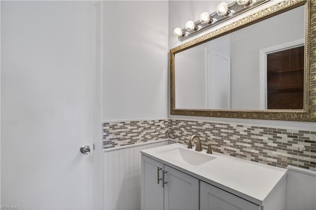 4472 Silverleaf DR, Virginia Beach, VA 23462