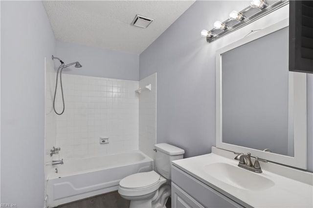 4472 Silverleaf DR, Virginia Beach, VA 23462