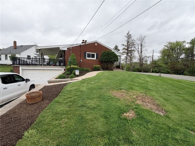 190 Oak Manor Dr, Harrison Twp, PA 15065