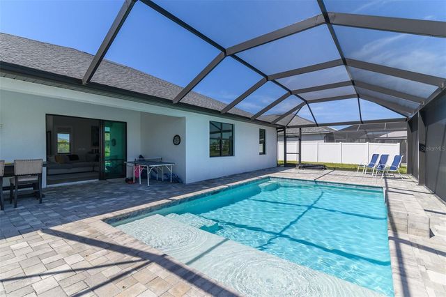 635 NE 7TH TERRACE, Cape Coral, FL 33909