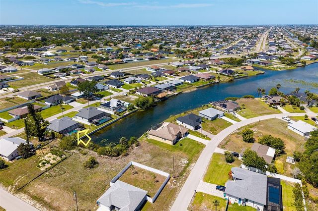 635 NE 7TH TERRACE, Cape Coral, FL 33909