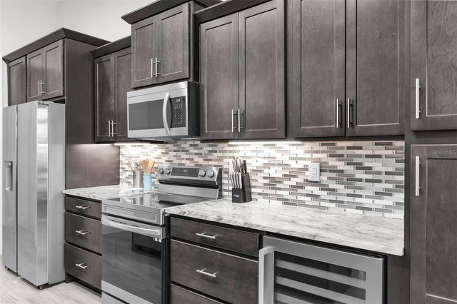 635 NE 7TH TERRACE, Cape Coral, FL 33909