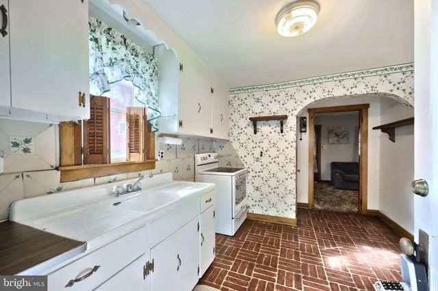 2783 GLEN ROCK RD, Glen Rock, PA 17327