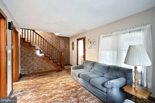 2783 GLEN ROCK RD, Glen Rock, PA 17327