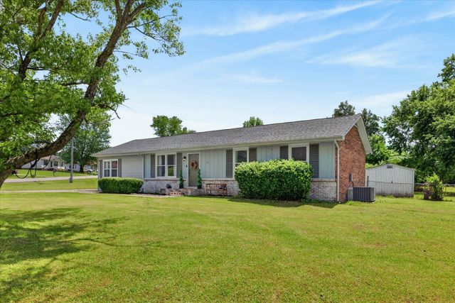 576 Cynthia Dr, Clarksville, TN 37042