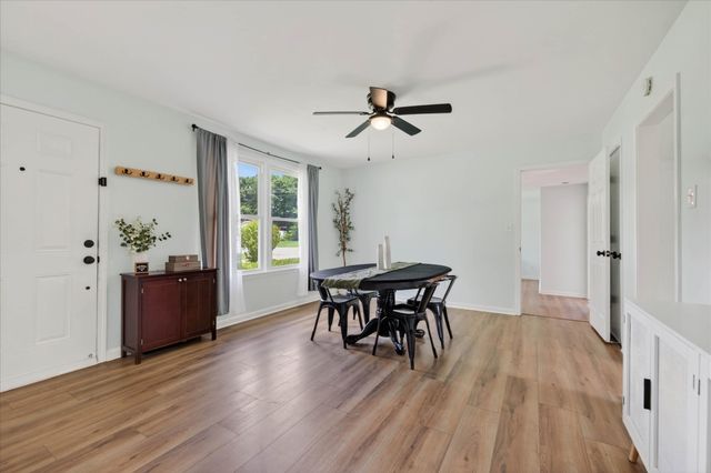 576 Cynthia Dr, Clarksville, TN 37042