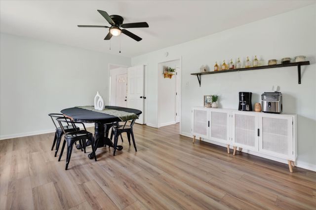 576 Cynthia Dr, Clarksville, TN 37042